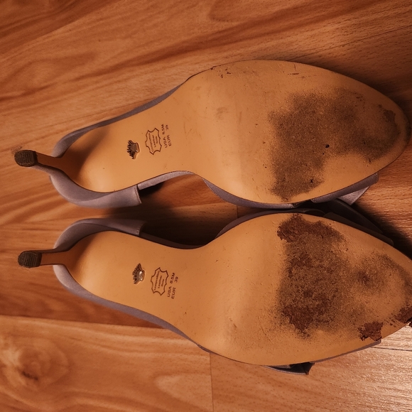 Peep- toe pumps - Picture 3 of 3